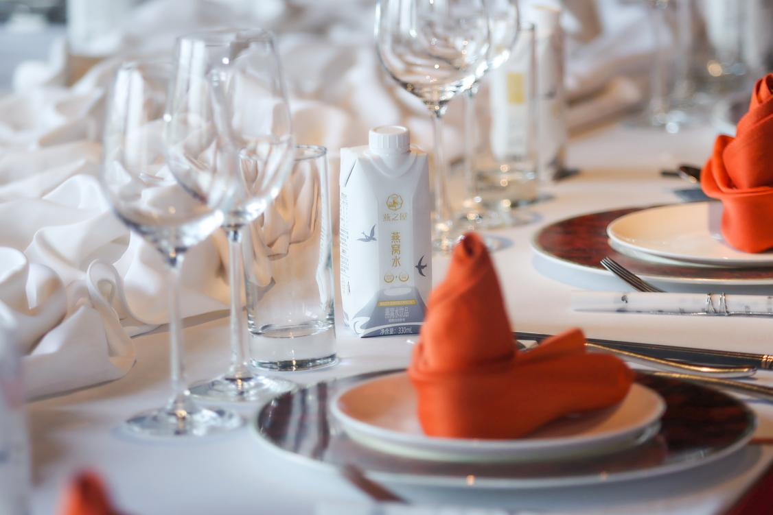 燕窩肽，鮮活態(tài)——燕之屋·燕窩肽天然蘇打水全新上市